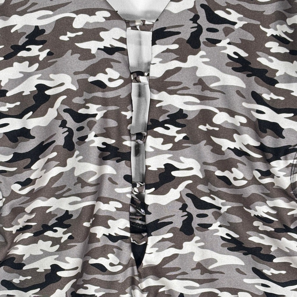 Heat Camo One Piece Swimsuit Womens XL Cutout V-Neck Low Back - Picture 3 of 9